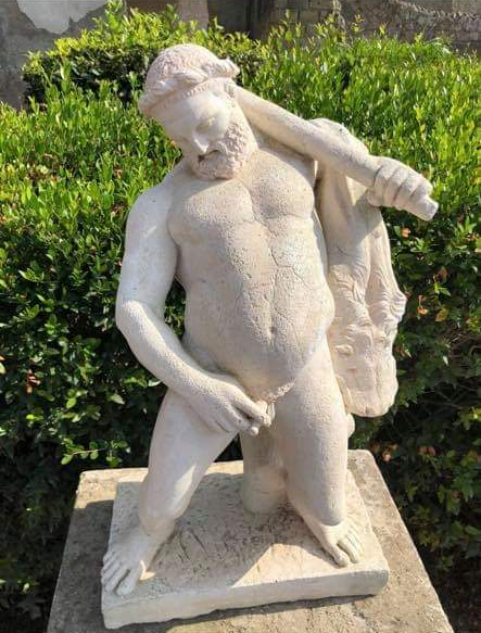 Herculaneum Italy Bizzare strange interesting statues of the world