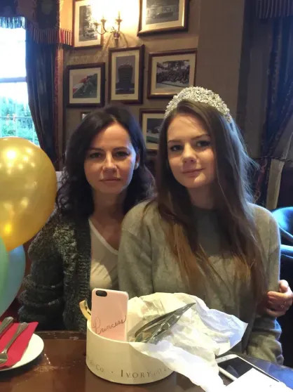 Оксана Лаврентьева показала архивные фото с дочерью в честь её 28-летия Лаврентьева, дочерью, АлинойОксана, Алина, Оксана, матерью, родила, АлинойАлина, ЛаврентьеваПак, ЛаврентьеваПакОксана, замужем, 47летняя, правления, председателя, Костин, заместителем, Антоном, Андрей, глава, оказался