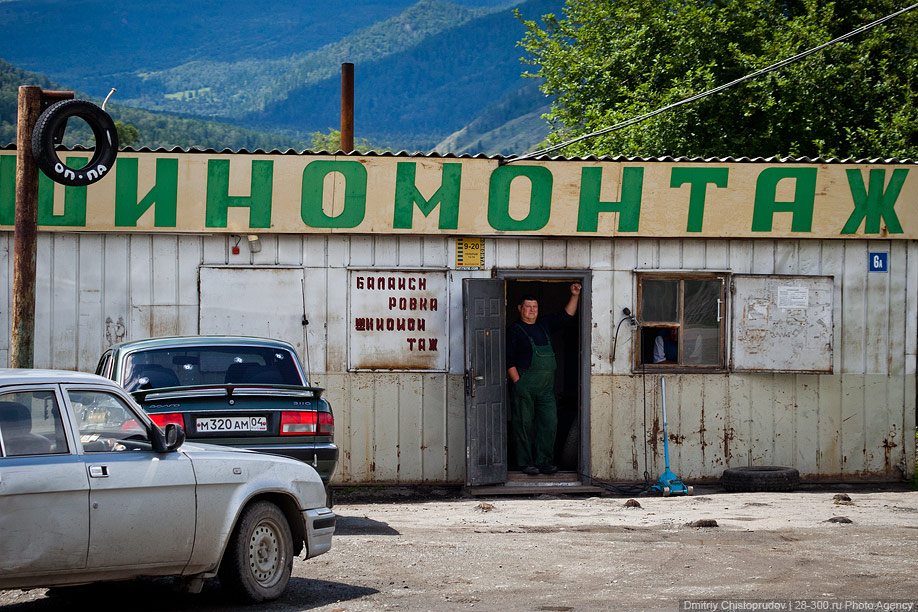 Алтай: Дорога к пчелам за 4 млрд рублей выглядит, писал, асфальта, Алтай, дороги, строить, погода, съезд, успевает, обычная, грунтовка, Отличие, только, тудасюда, улечься, поворот, снуют, самосвалы, различная, строительная