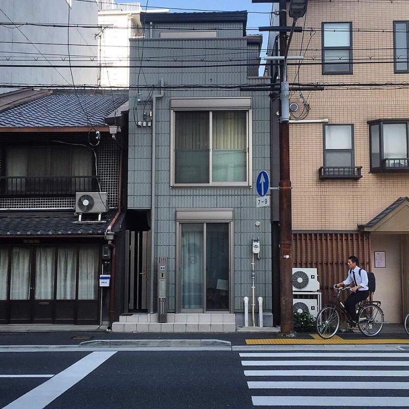 Серый дом архитектура, дома, здания, киото, маленькие здания, местный колорит, фото, япония