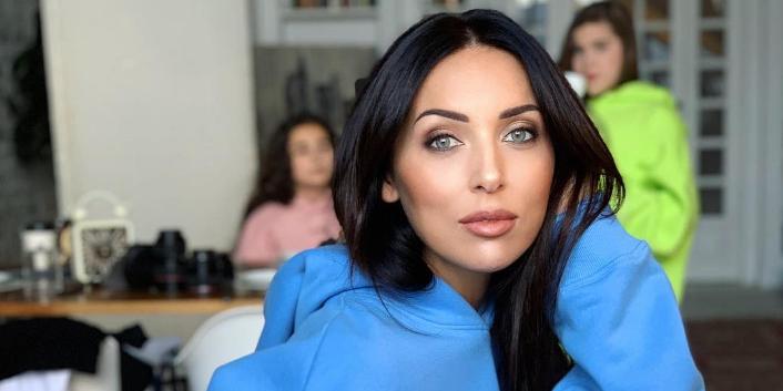 Стало известно, откуда массово отсылались смс в поддержку дочери Алсу