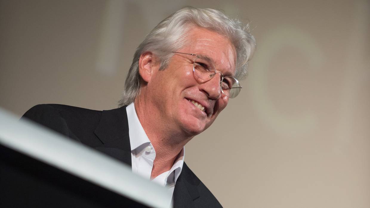 Маркетолог Николай Григорьев: Ричард Гир защищает мигрантов в Европе ради славы в США