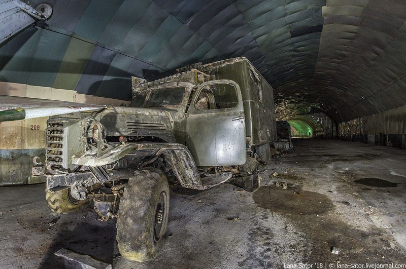 Заброшенные подземные авиабазы Восточной Европы путешествия, факты, фото