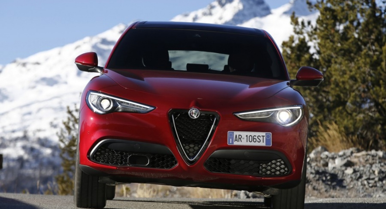 В РФ привезли кроссовер Alfa Romeo Tonale за 5,6 млн рублей Автоновинки