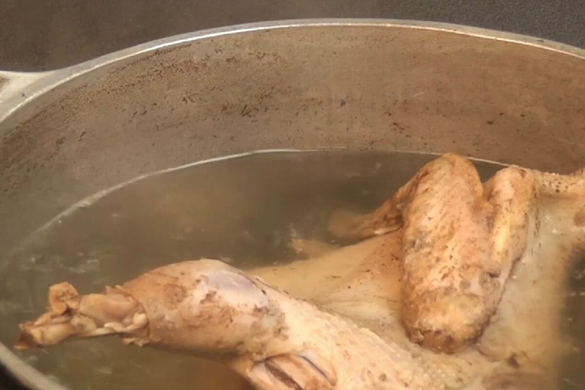 Суп- лапша, настоящая домашняя на курином бульоне. Как приготовить тесто и раскатать лапшу лапша, чтобы, лапшу, только, тесто, очень, нарезаем, домашней, бульон, курица, приготовить, должна, бульона, немного, лапшой, тонко, закипит, тщательно, куриного, бульоне