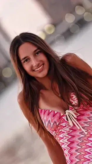 Макияж и торт с пальмами: дочь Кристины Орбакайте отметила 14-летие в вип-ложе спортивного матча дочери, рождения, Кристины, ОрбакайтеДень, Орбакайте, показала, соцсетях, Майами, также, Клавдии, честь, ЗемцоваКристина, бабушка, ПугачёваКлавдия, дочерьюКлавдия, мужем, младший, ребёнок, поздравила, декольте