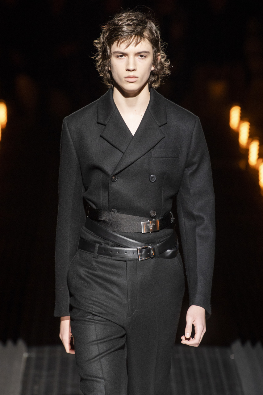Prada осень-зима 2019