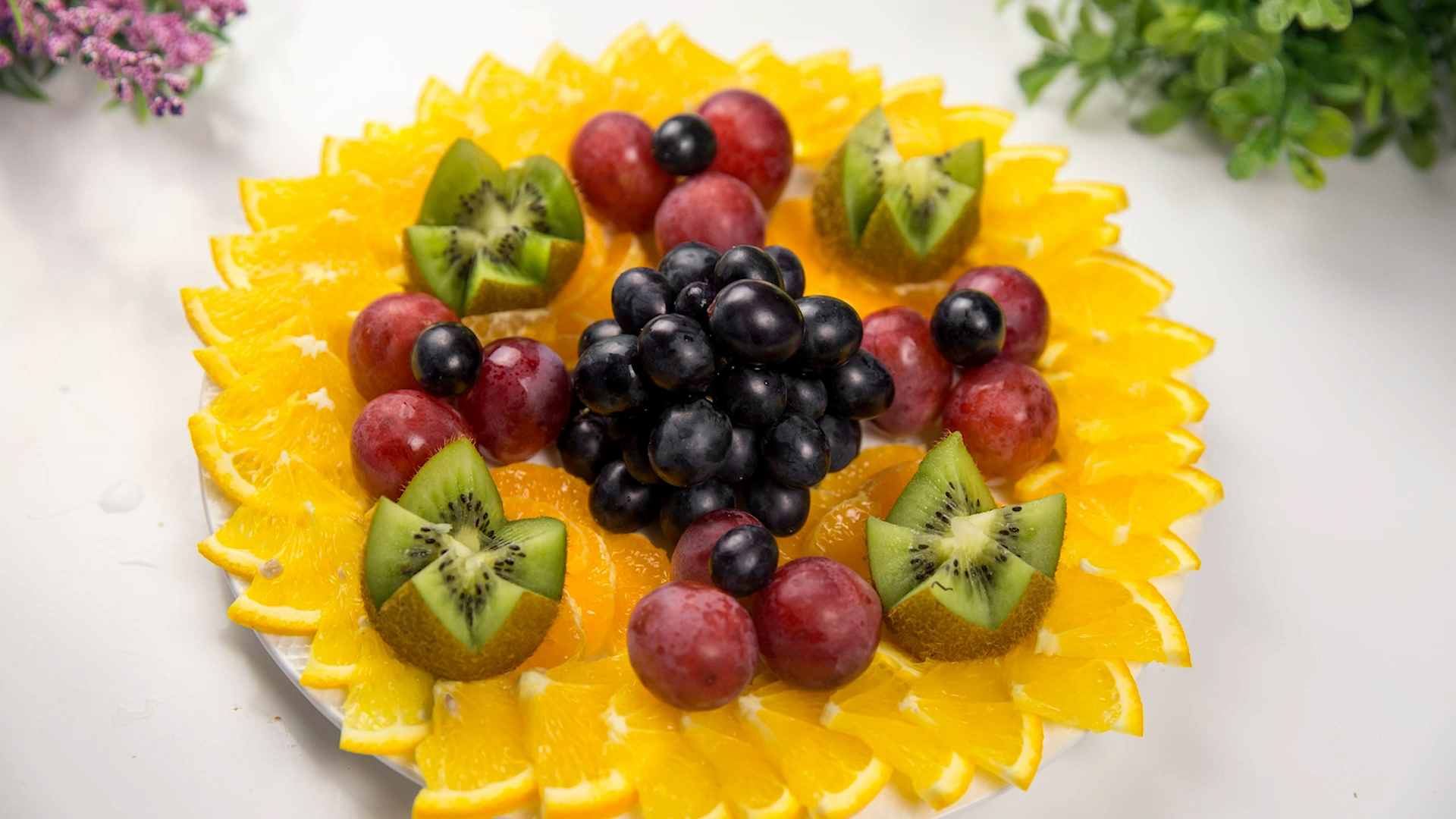 Красивая фруктовая нарезка на 8 марта - Фруктовая нарезка на праздничный стол - Как нарезать фрукты десерты,разное