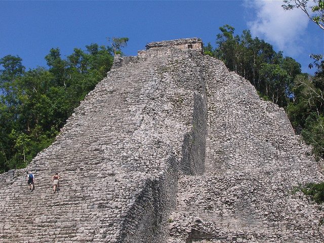 Потрясающие храмы древних майя, от которых по сей день захватывает дух города, город, метров, около, Тикаль, территории, храмов, который, расположенный, имеет, этого, которые, самых, Паленке, Тулум, Ушмаль, Караколь, городом, когдато, самым