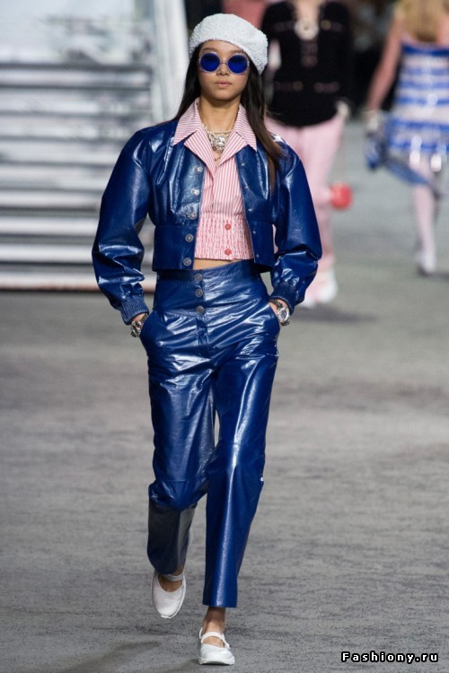 Chanel 2019 круизная коллекция Chanel 2019 круизная коллекция