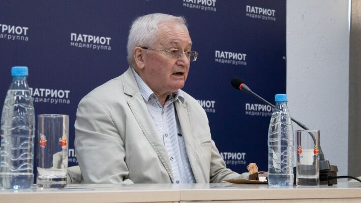 Политолог Юрий Светов.