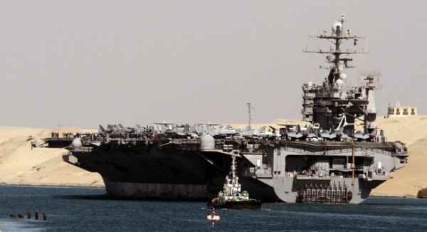 Половина ударных сил флота США в море: демонстрация силы или начало войны? вмф