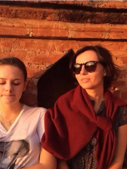 Оксана Лаврентьева показала архивные фото с дочерью в честь её 28-летия Лаврентьева, дочерью, АлинойОксана, Алина, Оксана, матерью, родила, АлинойАлина, ЛаврентьеваПак, ЛаврентьеваПакОксана, замужем, 47летняя, правления, председателя, Костин, заместителем, Антоном, Андрей, глава, оказался