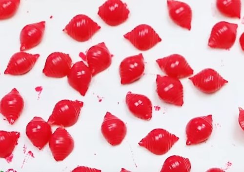 Чудесная пасхальная поделка из шарика и макарон домашний очаг,,новая жизнь старых вещей,пасхальные поделки,переделка,поделки,рукоделие,своими руками