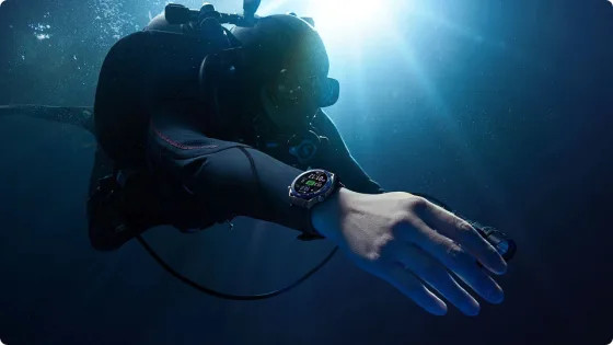 Часы Huawei Watch Ultimate получили функцию отправки экстренных SMS по спутнику
