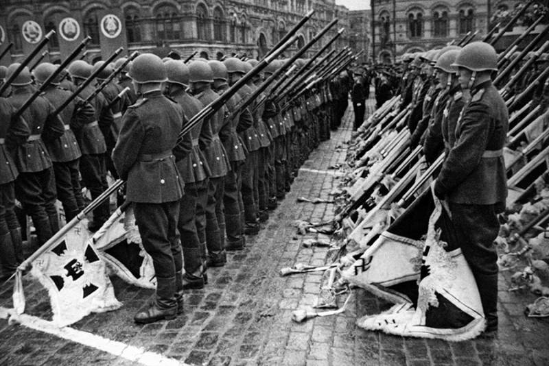 Парад Победы 24 июня 1945 года Парад Победы 24 июня 1945 года Победы, парада, Парад, который, Красной, также, знамен, военных, Параде, человек, площади, парадной, формы, участие, фронтов, примерно, парад, полков, сводный, оркестр