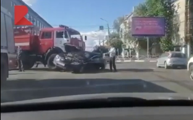 В ДТП с пожарной машиной в Рязани пострадал водитель «Тойота Камри»