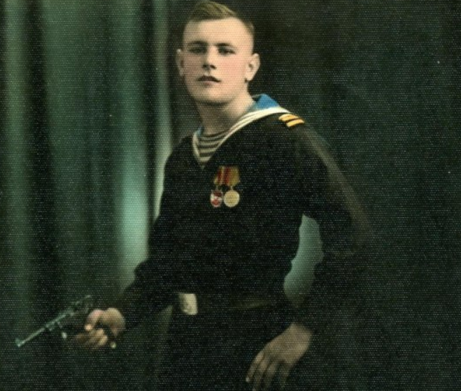 Чем закончилась схватка морпеха Дмитрия Вонлярского с пятью бандеровцами в тюремной камере на Колыме