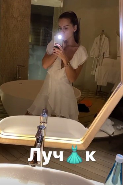 Мальдивы, дельфины и любовь: как Дарья Клюкина проводит свой медовый месяц Мальдивы, дельфины и любовь: как Дарья Клюкина проводит свой медовый месяц Звездные пары