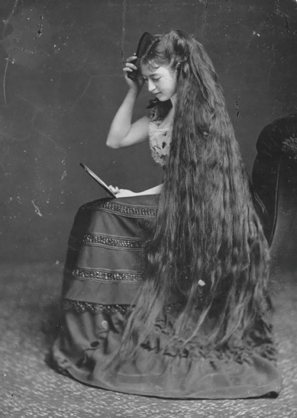 Волосы длиною в жизнь почему красавицы Викторианской эпохи не стриглись 