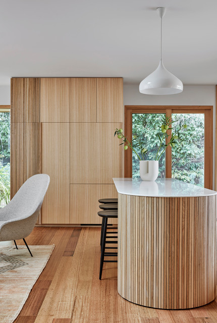 Просто фото: Шкаф со скругленными углами идеи для дома,интерьер и дизайн