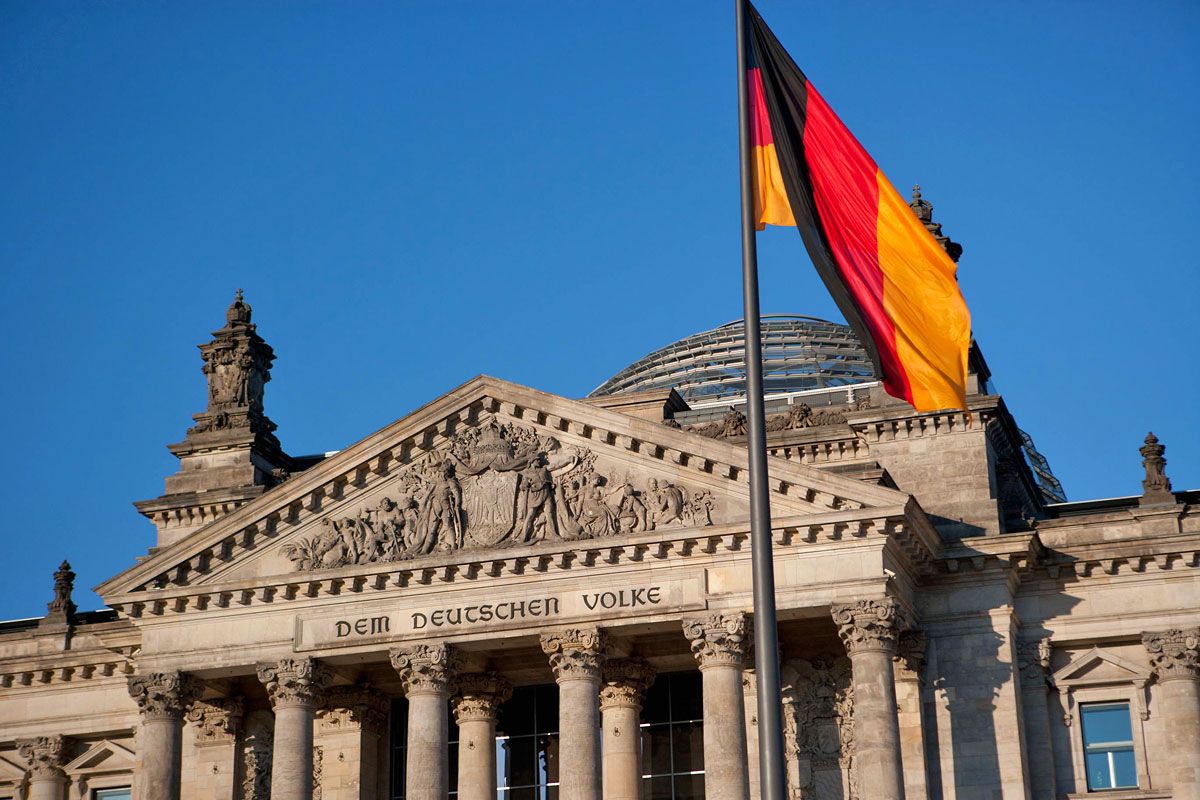 Германия рассчитывает сократить объем обязательств по кредитам для Украины Экономика