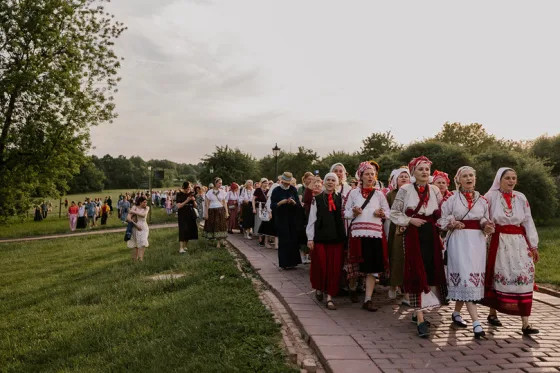 Гнесинцы воссоздали старинный праздник у храма Вознесения Господня в Москве
