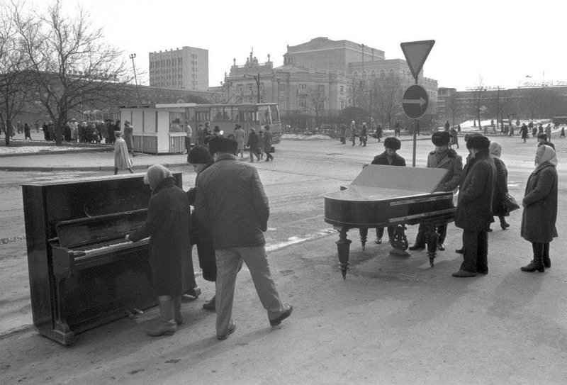 30 искренних чёрно-белых фотографий о жизни на Урале в советское время в мире, жизнь, люди, ностальгия, советское время, урал