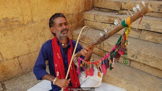 Джайсалмер - крепость, в которой люди живут уже 800 лет Джайсалмер - крепость, в которой люди живут уже 800 лет