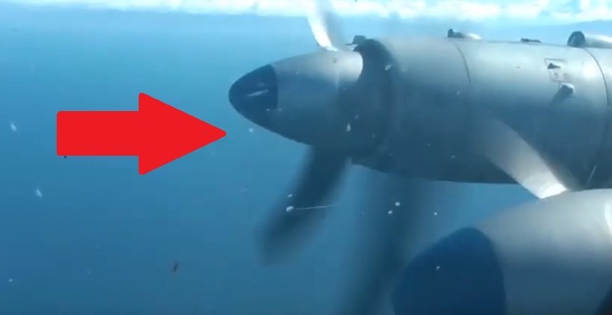 Нападение поразить. Тигр перекусывает подводную лодку ил-38. Самолёт за слежкой за подлодками ил. Как ил 28 поражает атаки соперника.