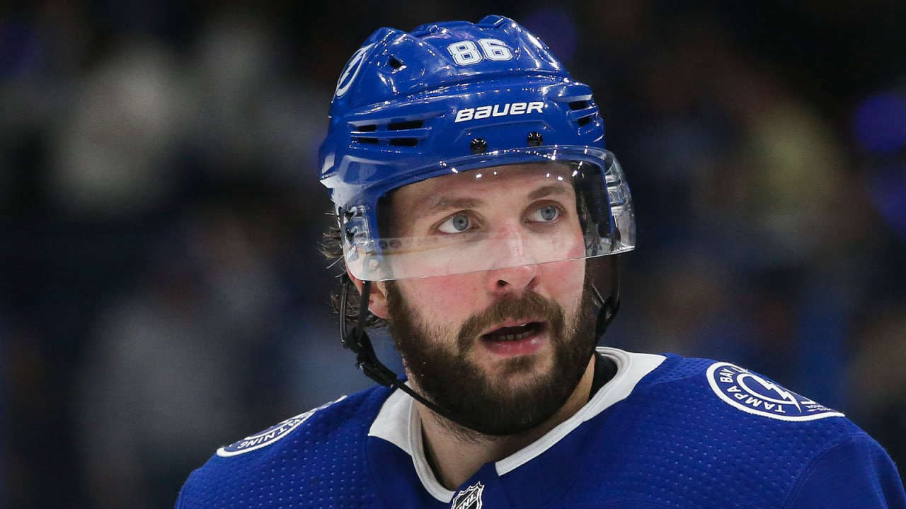 Шайба и ассистентский дубль Кучерова помогли «Тампе» сравнять счет в серии плей-офф НХЛ