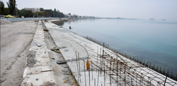 Стало известно кто займется реконструкцией набережной Евпатории  