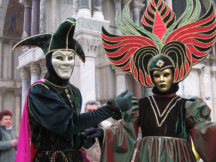 10 фактов о Венецианском карнавале, который стало посещать так много туристов, что их перестали пускать можно, карнавала, чтобы, во время, маски, маску, из самых, туристов, очень, праздника, Правда, праздник, довольно, именно, этого, носили, время, найти, Венеции, костюм