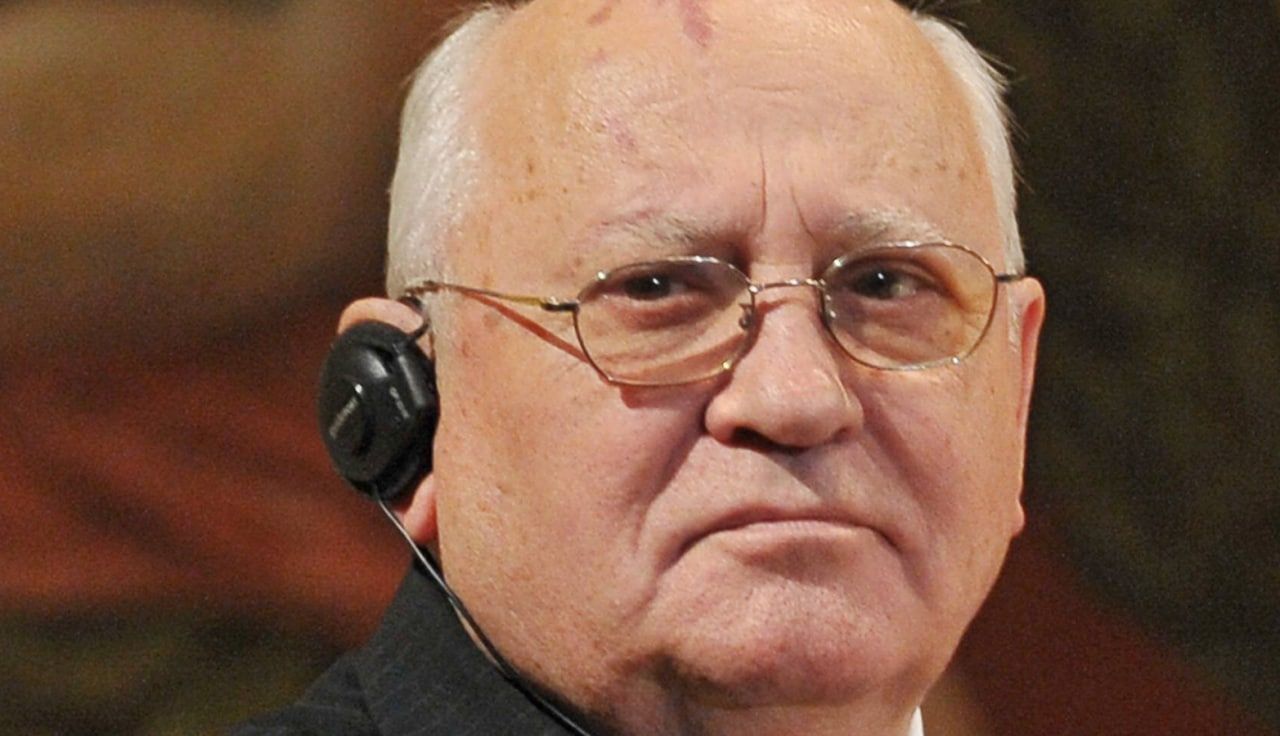 Решение о проведении государственных похорон Горбачева примут в Кремле 31 августа