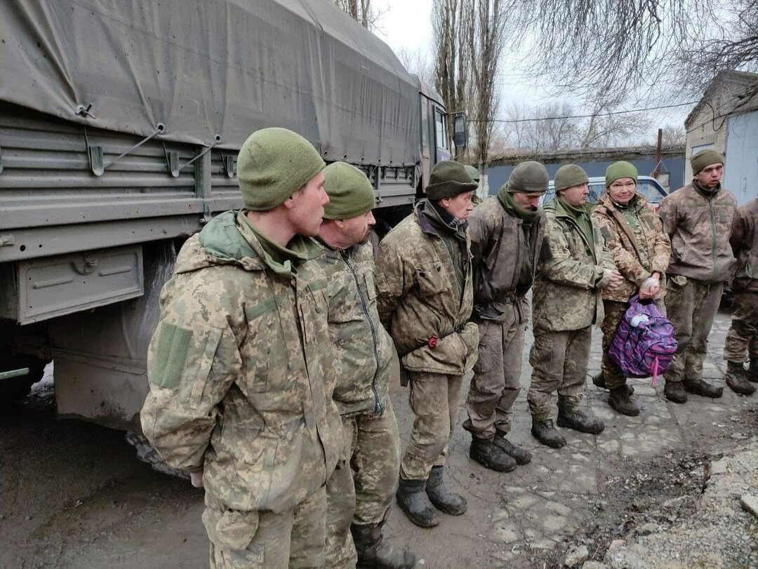 Пленные украинские военные Мариуполь