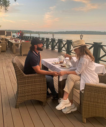 Лиза Арзамасова встречается с Ильей Авербухом: первые фото пары Звезды,Звездные пары