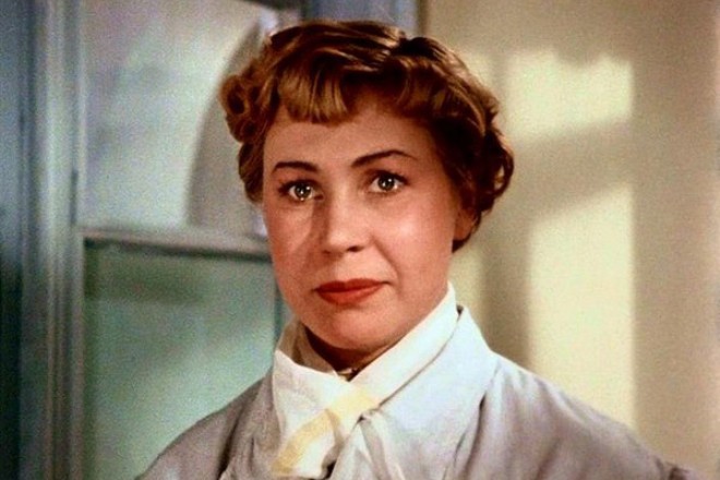 Потерявшая память и рассудок Инна Макарова призналась – ее навещают призраки умерших родственников 