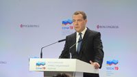 Лучший путь, но не гарантия успеха: что пугает в заявлениях Медведева?