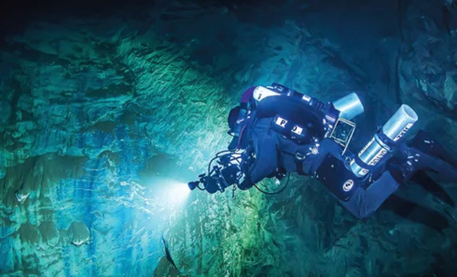 Пещера без дна: ученые отправили дрон в Границкую бездну. Он достиг глубины 500 метров, но проход все еще вел вниз Культура