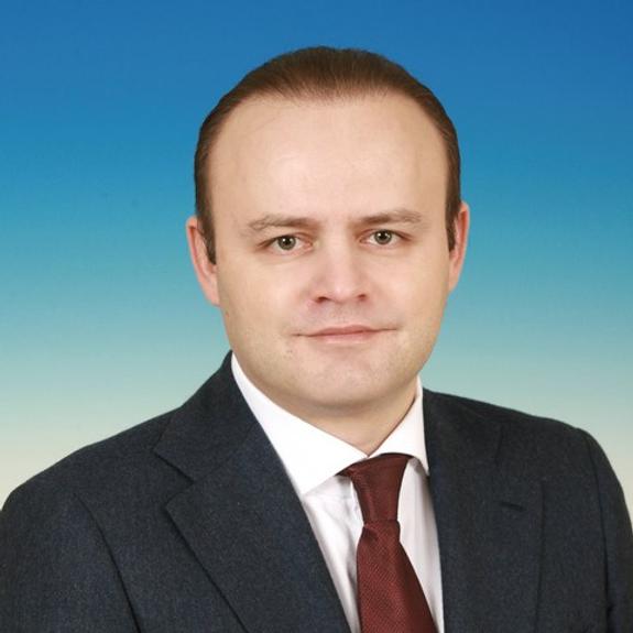 Депутат Даванков внёс в Госдуму законопроект о продлении майских праздников