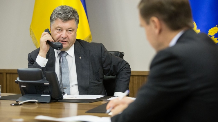 Из администрации президента Украины «идут провода» в Москву