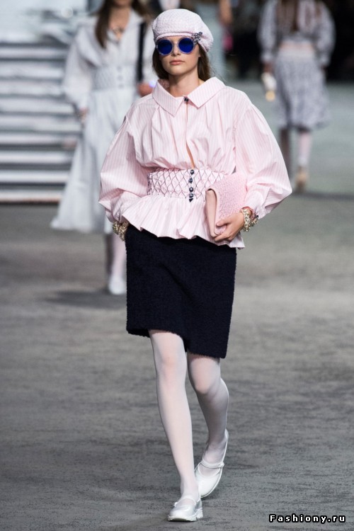 Chanel 2019 круизная коллекция Chanel 2019 круизная коллекция