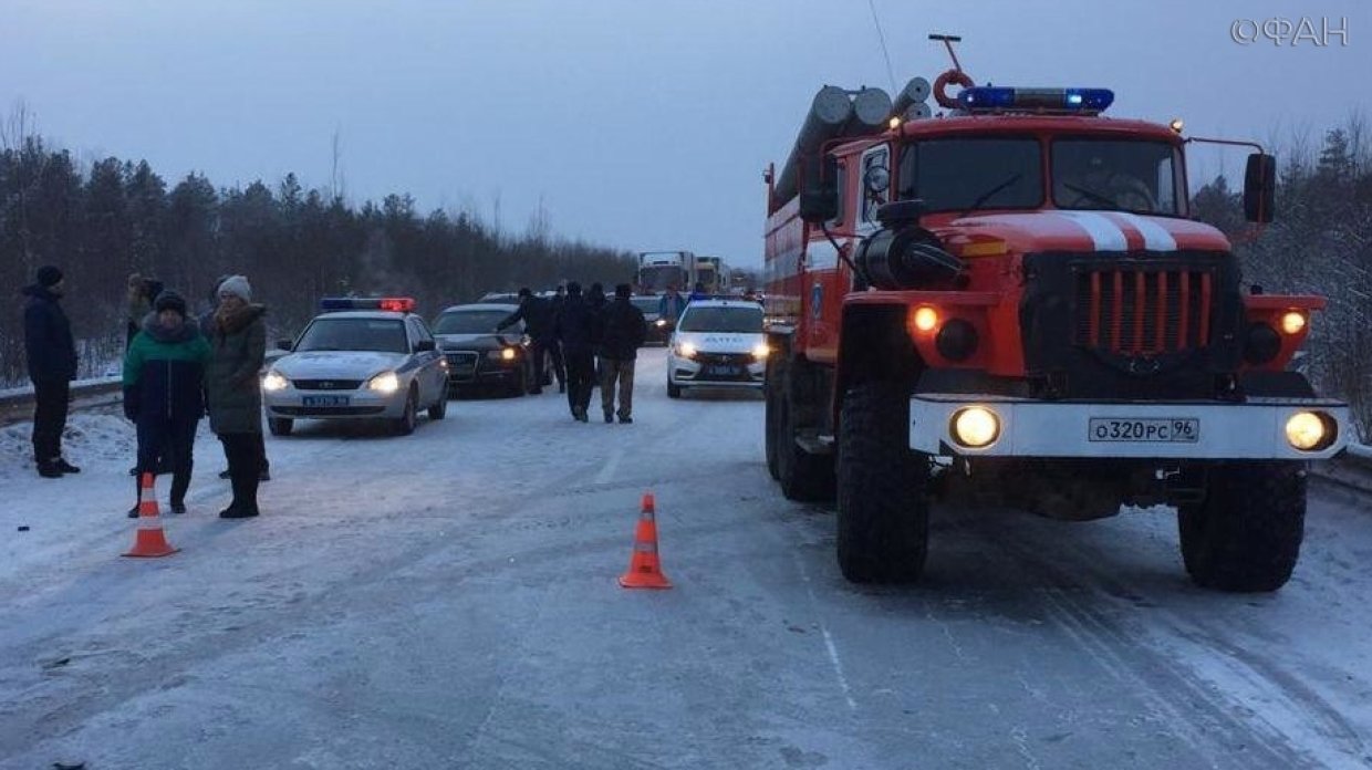 Три человека погибли и пятеро пострадали в ДТП в Свердловской области 