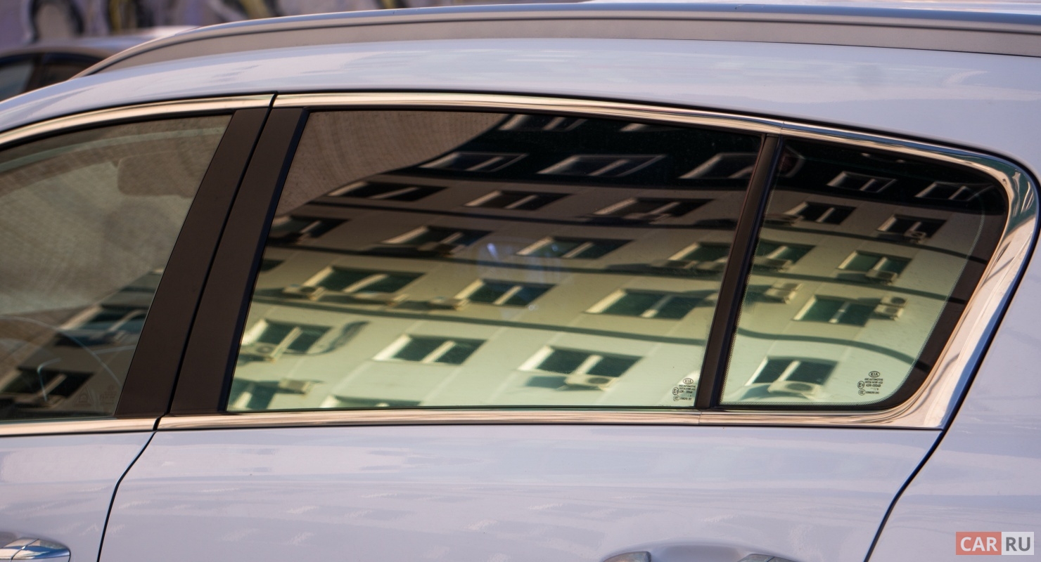 Как легко и без ошибок самостоятельно затонировать стекла на автомобиле