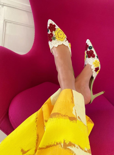 Стиль fashion-инфлюенсеров: свободные отношения Эмили Синдлев с цветовым спектром и резонирующими принтами Стиль fashion-инфлюенсеров: свободные отношения Эмили Синдлев с цветовым спектром и резонирующими принтами Мода,Стиль звезд