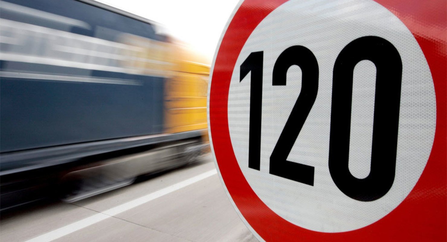 Власти взялись за контроль средней скорости автомобилей