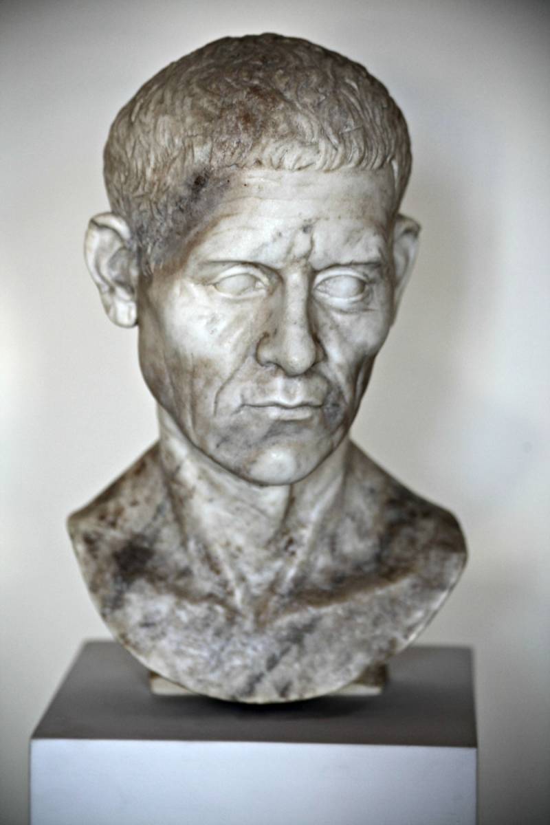 Спартак: человек ниоткуда. Тайна личности знаменитого гладиатора 