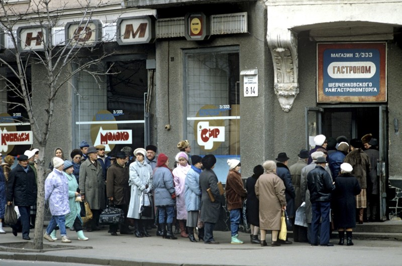 Очередь в гастроном, 12 декабря 1991 года, Киев история, люди, фотографии