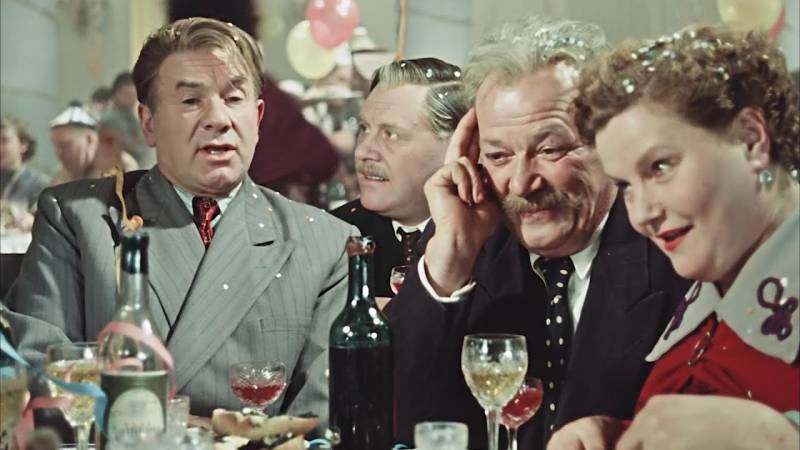 Когда не стало агитаторов-пропагандистов: связи с общественностью 90-х Когда не стало агитаторов-пропагандистов: связи с общественностью 90-х история