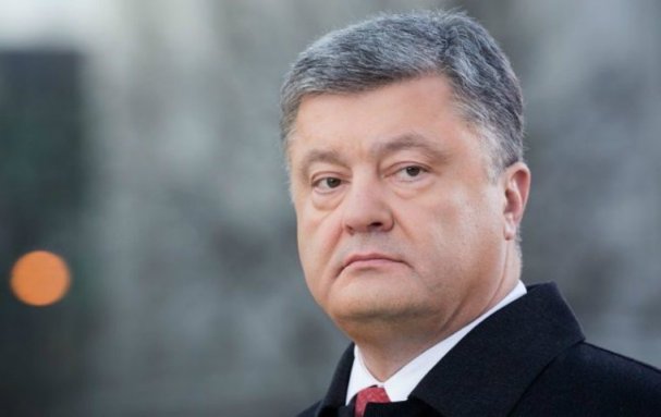Напуганный Порошенко захотел помириться с Путиным